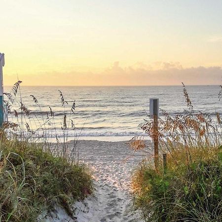 Condo With Balcony And Pool Walk To 2 Beach Accesses! Carolina Beach Buitenkant foto
