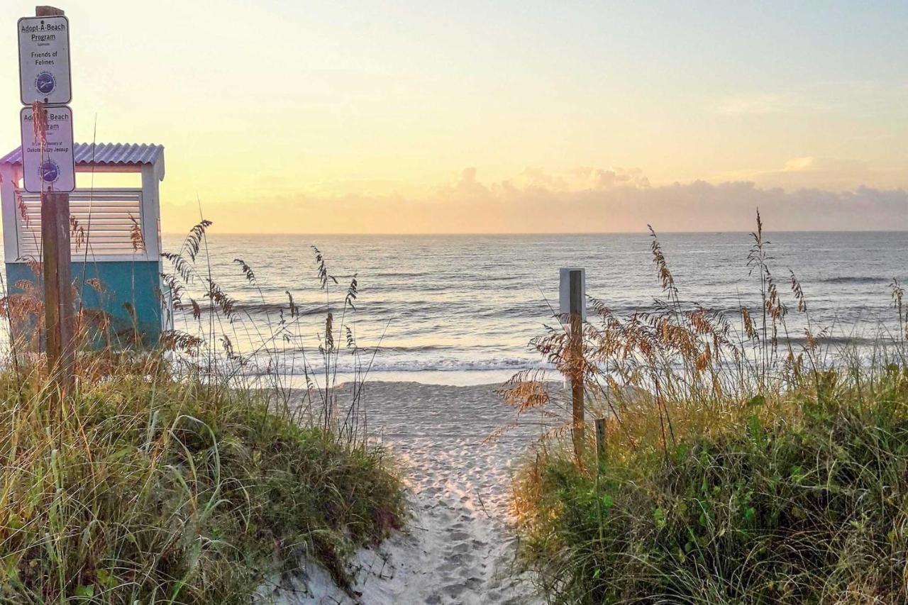 Condo With Balcony And Pool Walk To 2 Beach Accesses! Carolina Beach Buitenkant foto
